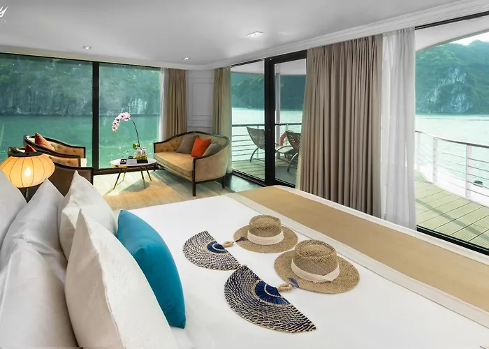 Capellacruise - Member Of Lyra Cruise Collection  5*