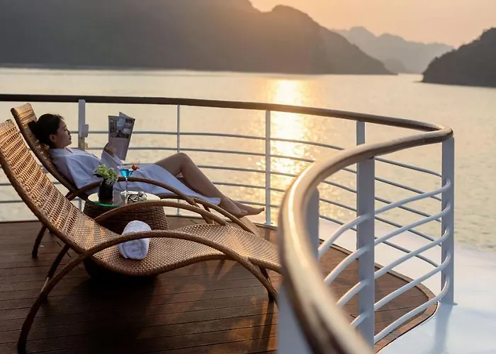 Capellacruise - Member Of Lyra Cruise Collection 