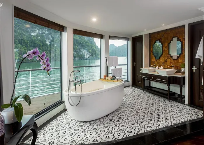 Capellacruise - Member Of Lyra Cruise Collection  Hạ Long